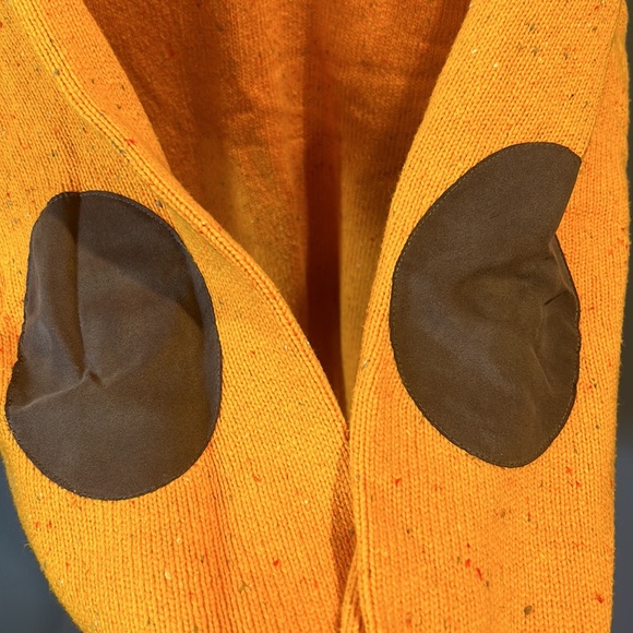 American Eagle Men's Orange
Crew Neck Sweater size Extra Large elbow patches - Picture 2 of 5